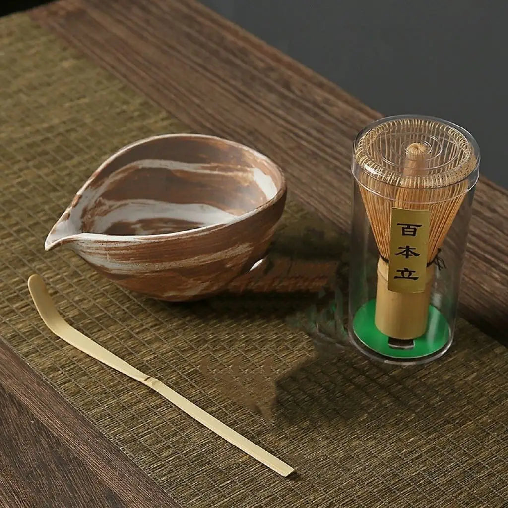 Set Matcha Japonais Traditionnel – 3/4 pièces | Bol, Fouet, Cuillère & Support | Fait Main, Facile à Nettoyer