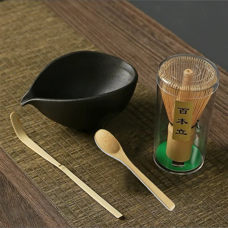 Set Matcha Japonais Traditionnel – 3/4 pièces | Bol, Fouet, Cuillère & Support | Fait Main, Facile à Nettoyer