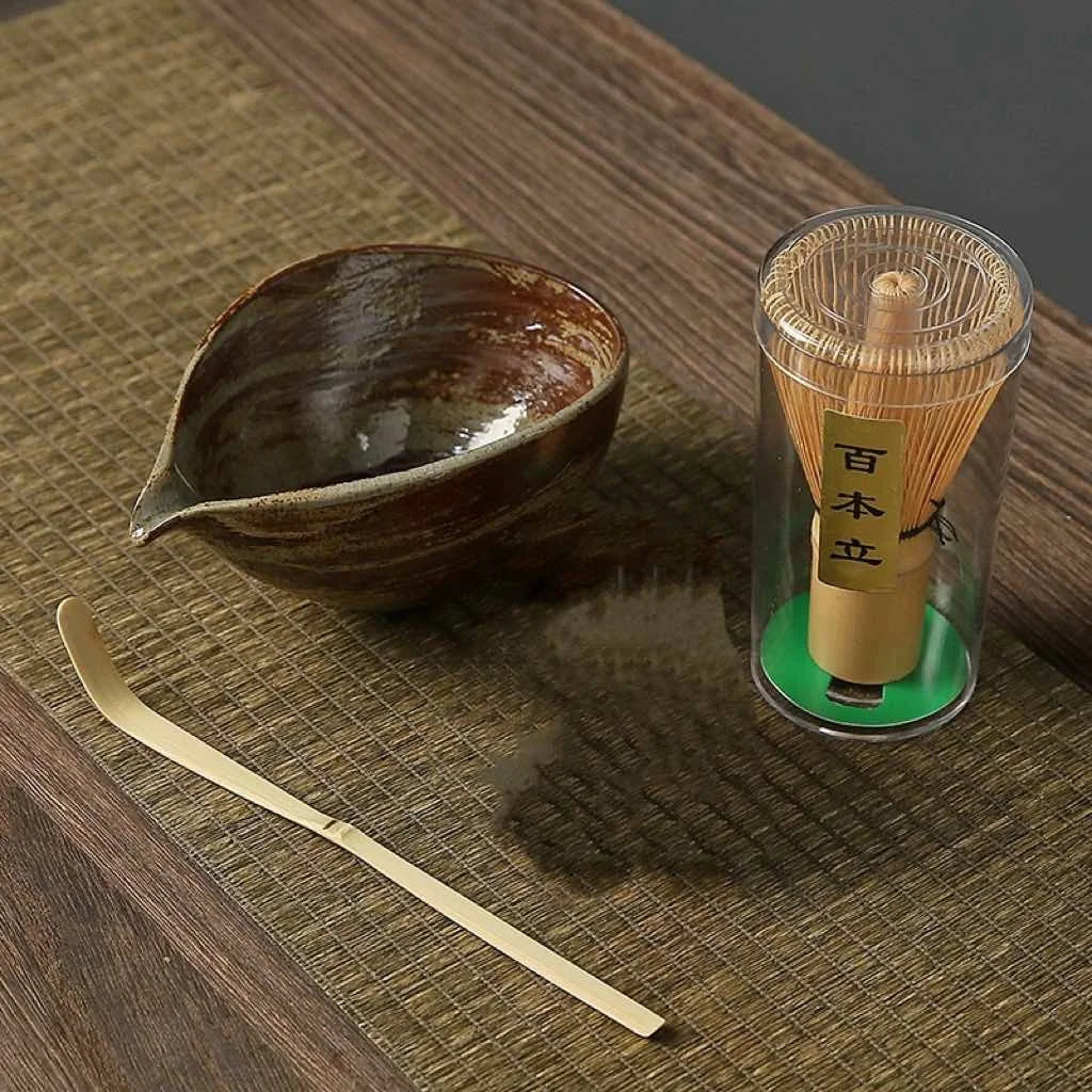 Set Matcha Japonais Traditionnel – 3/4 pièces | Bol, Fouet, Cuillère & Support | Fait Main, Facile à Nettoyer