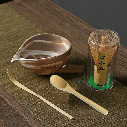 Set Matcha Japonais Traditionnel – 3/4 pièces | Bol, Fouet, Cuillère & Support | Fait Main, Facile à Nettoyer